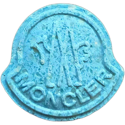 Таблетка Moncler — MDMA 131mg — Berlin, Німеччина