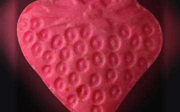 Таблетки Strawberry (Ecstasy / MDMA)
